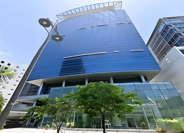 Whole Semi-Furnished Commercial Building for Sale in BGC (photo 1 of 5)