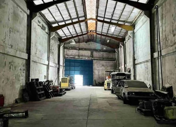 Corner Warehouse for Sale Along Custodio Street, Cavite City (photo 1 of 3)