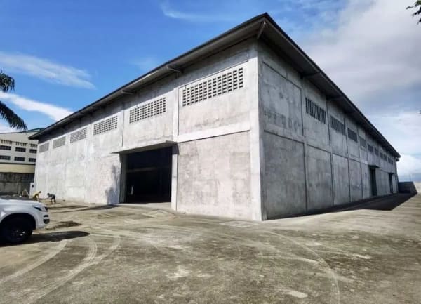 Industrial Warehouse with Office Building for Sale in Cavite (photo 1 of 2)