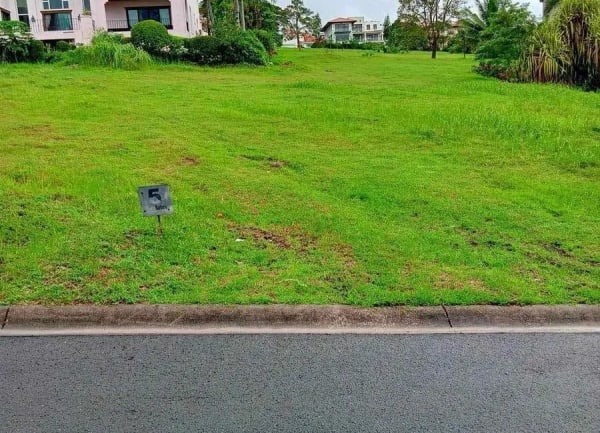 Alta Mira Tagaytay Highlands Vacant Lot for Sale in Tagaytay (photo 1 of 2)