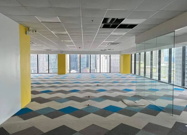 High Street South Corp Plaza Office for Sale, 5 Parking (photo 1 of 4)