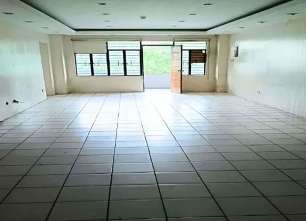 Office Space for Rent in Quezon City, Metro Manila Area (photo 1 of 3)