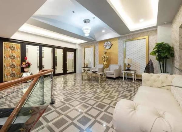 Fully Furnished Boutique Hotel Building for Sale, Muntinlupa (photo 1 of 3)