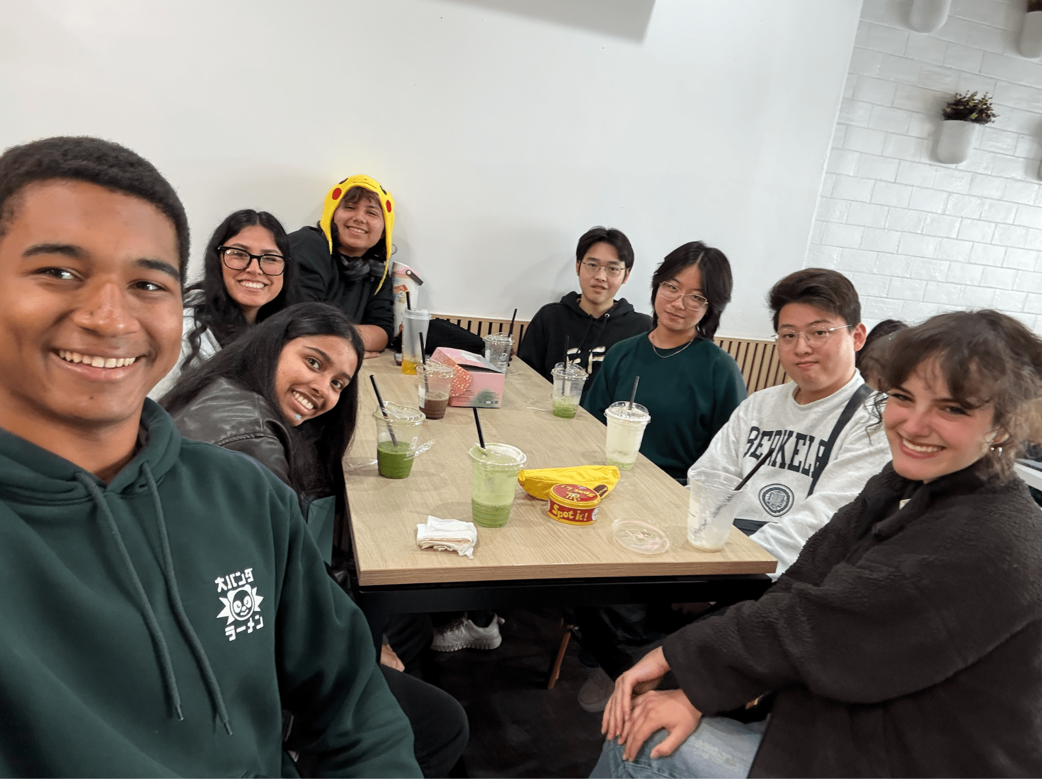 CASCADE members gather at Binge Coffee House during RRR Week for an end-of-the-year club social.