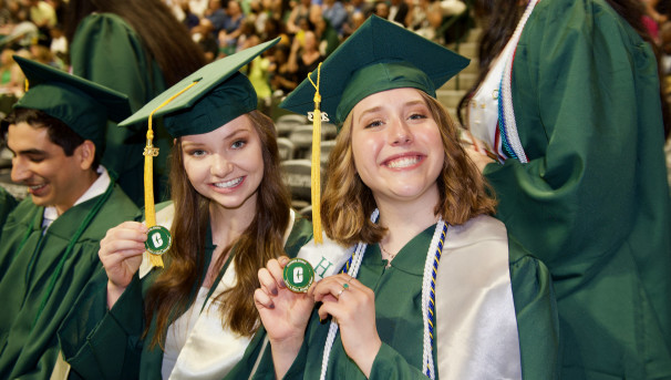 UNC Charlotte Alumni Coin Image