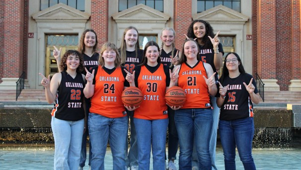 Women's Club Basketball