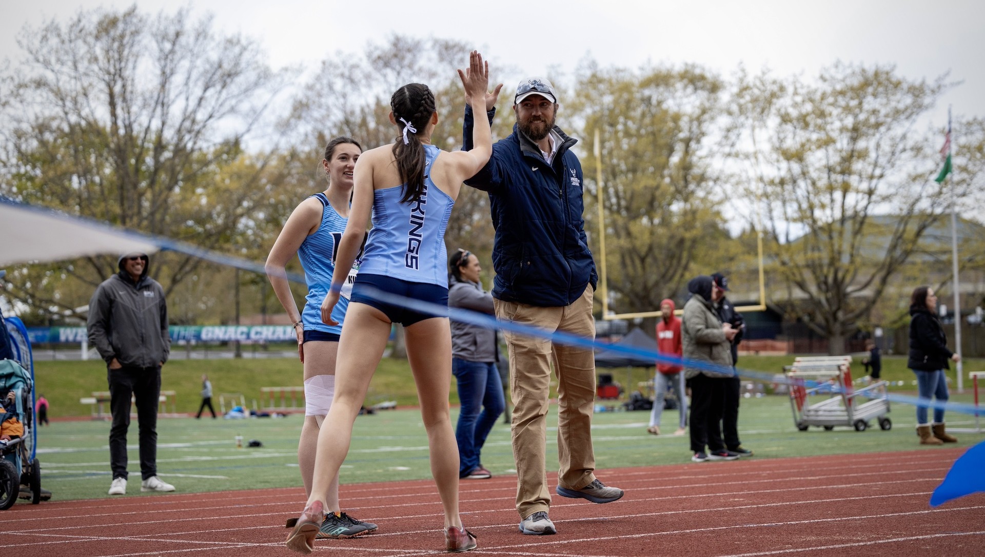 Coach High Five Nicole
