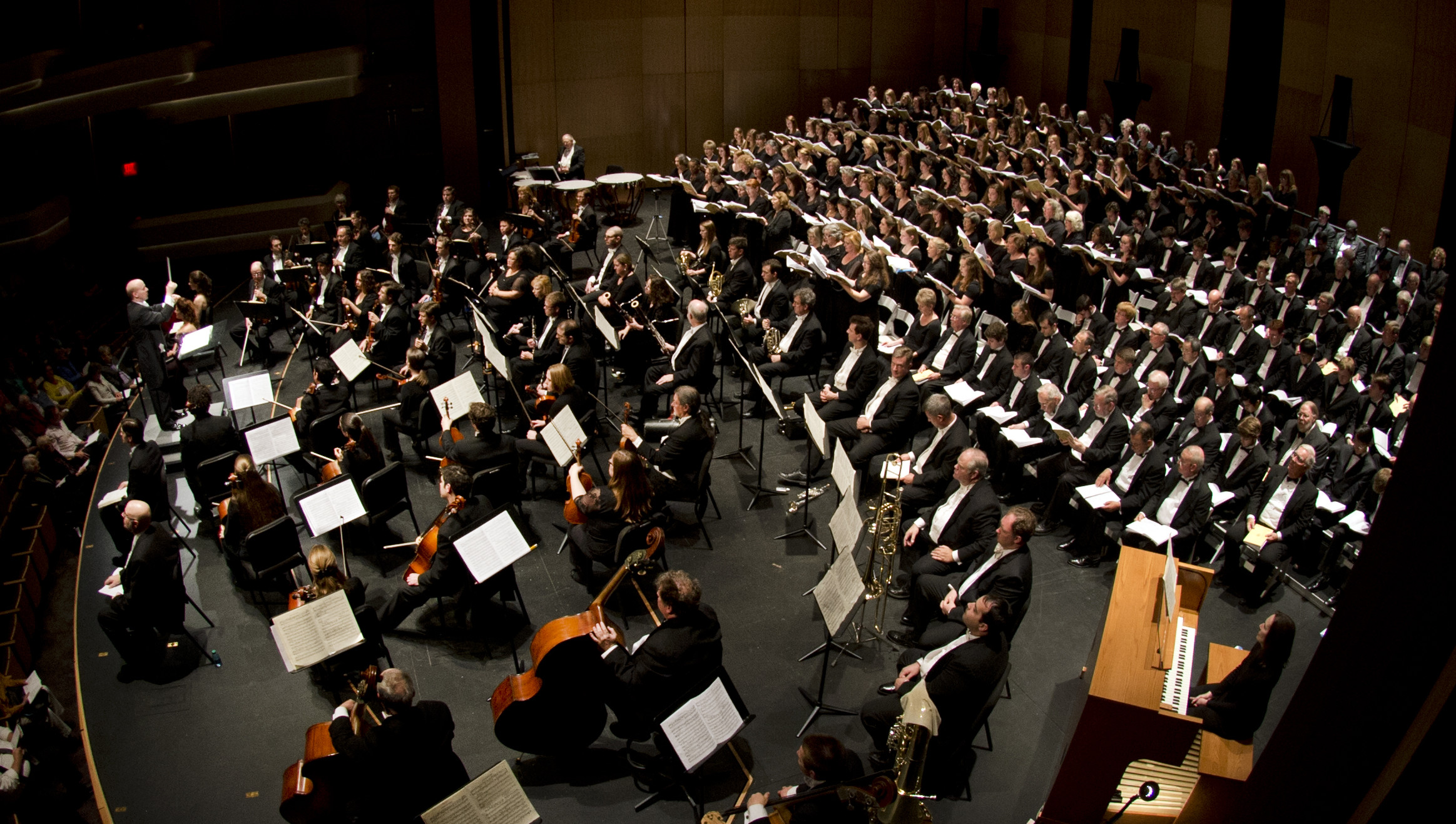 VT Choirs and Blacksburg Master Chorale perform at the Moss Arts Center grand opening