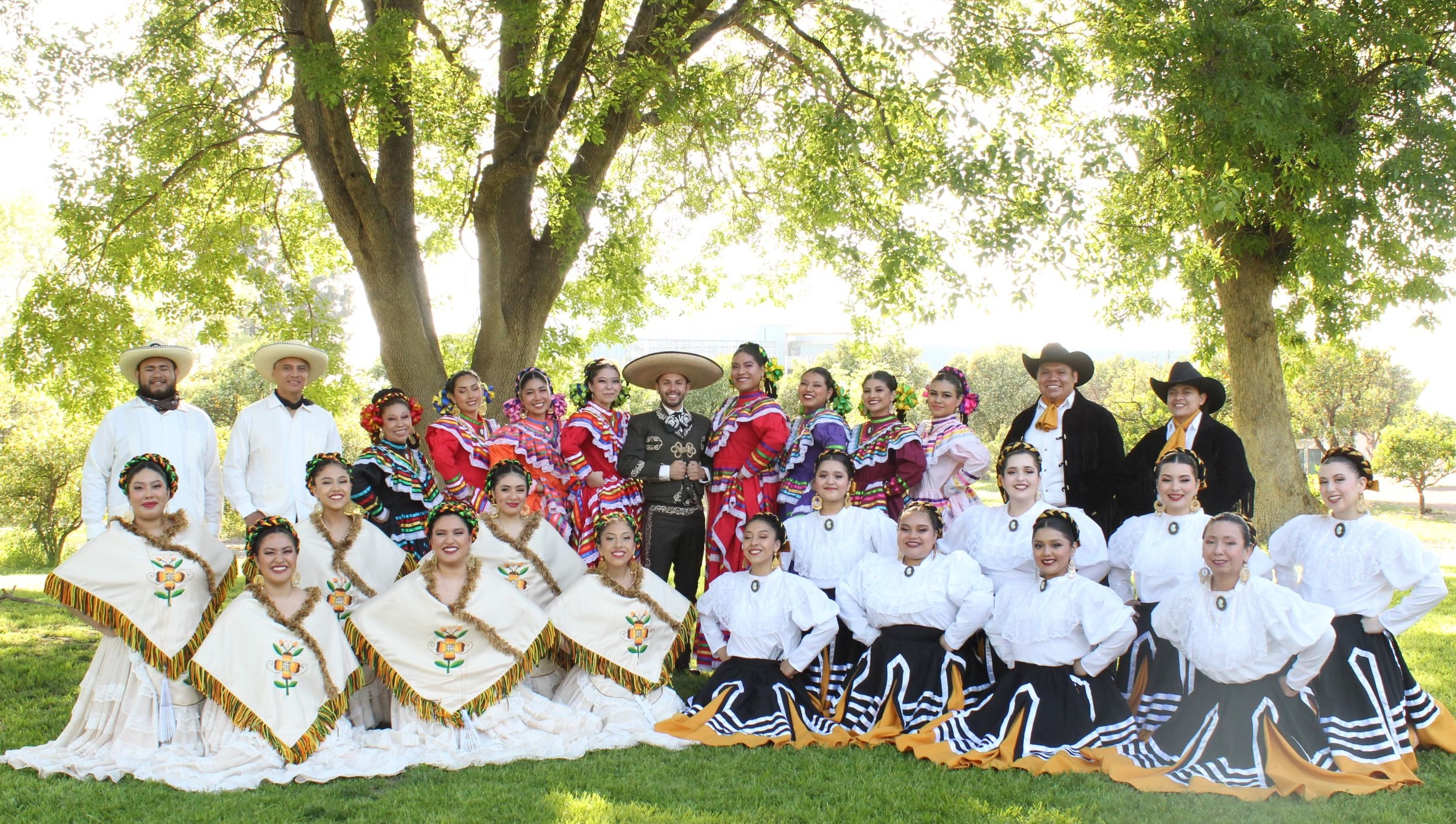 Folklor De Mexico 2023 Picture Day