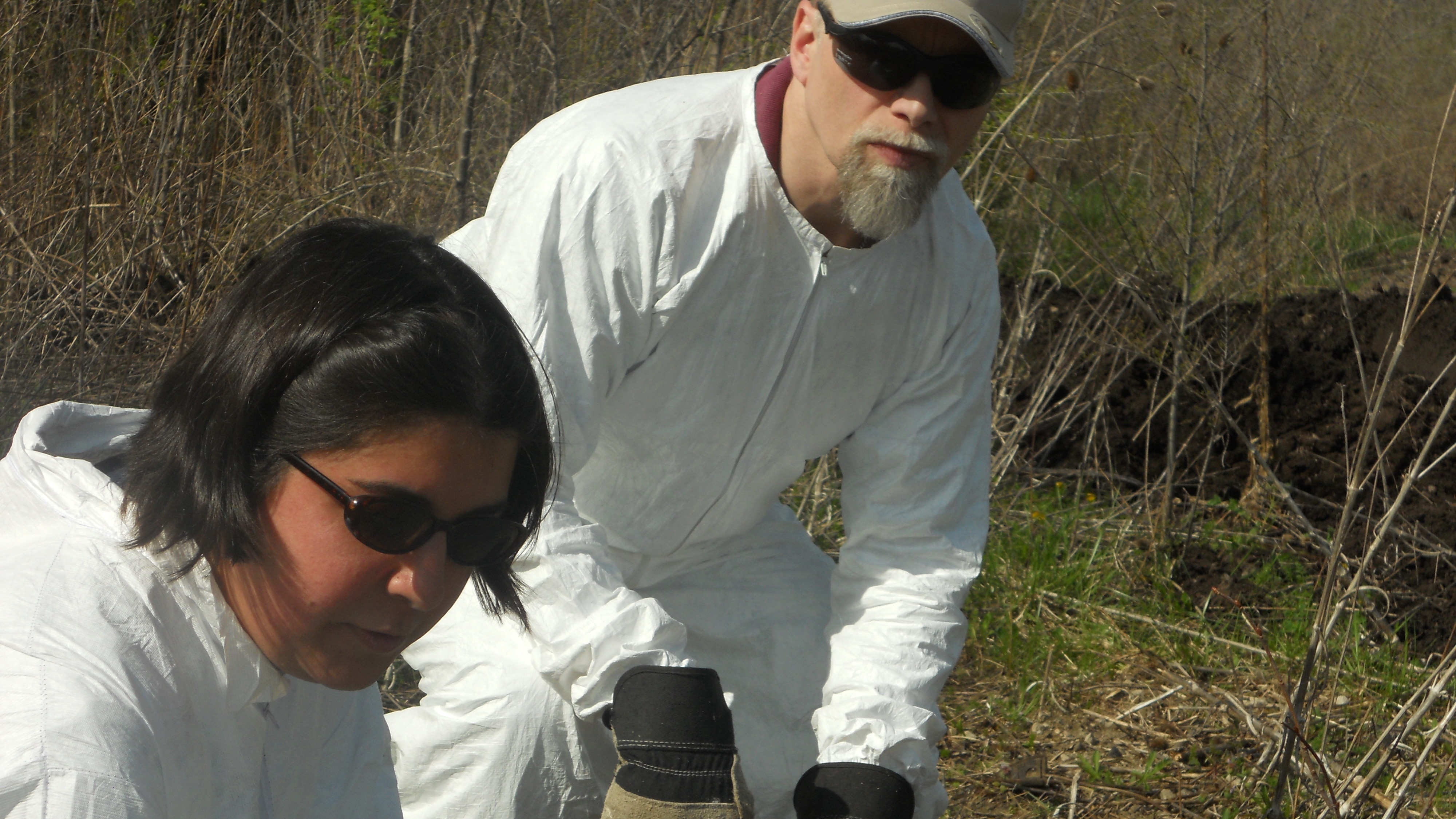 Dr. Pichtel working with a student