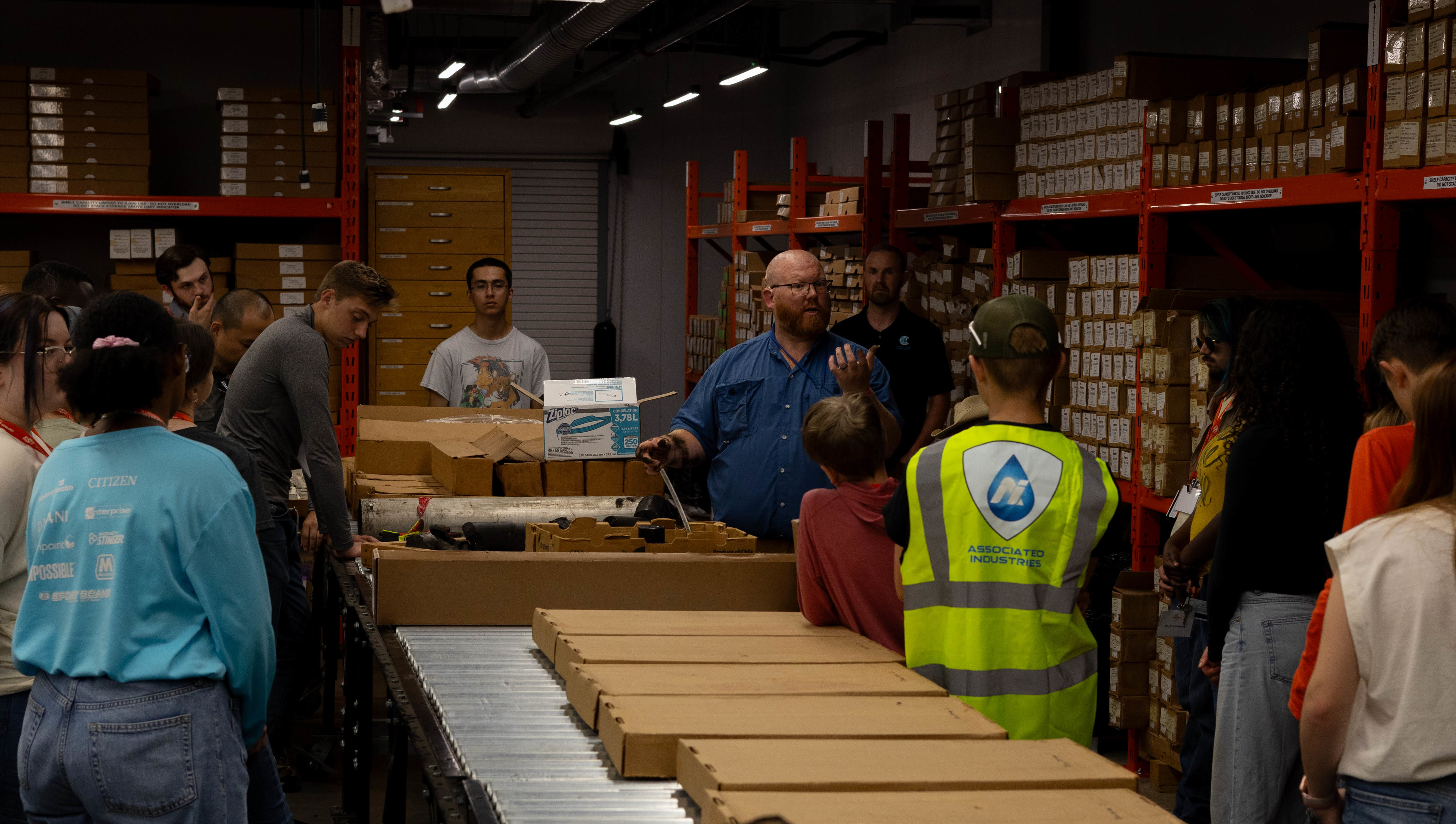 GEO-REx Summer 2025 Campers in the Gary Stewart Core Research Facility