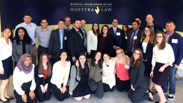 Help Hofstra Law Students Assist Veterans Image