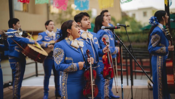 Send Mariachi de Uclatlán to Japan! Image