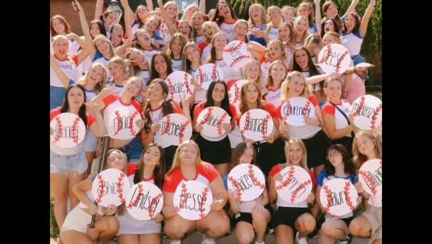 Greek Week - Delta Zeta Image