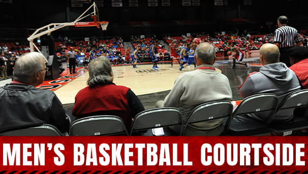 Men's Basketball Courtside Image