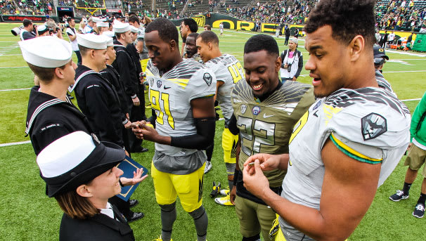 Oregon Athletics Ducks Give Back 2018