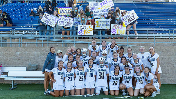 Women's Lacrosse Image