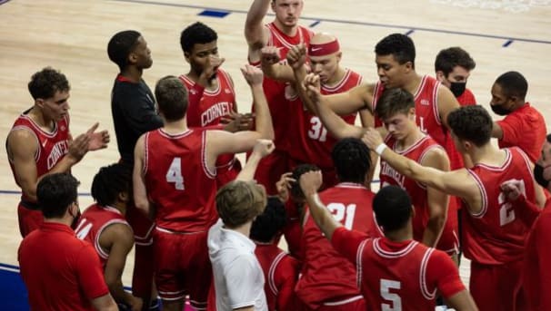 Men's Basketball FY22 Image