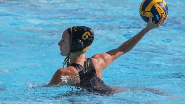 Women's Water Polo Image