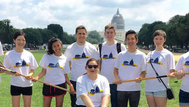 Cal in the Capital interns giving back to their community.