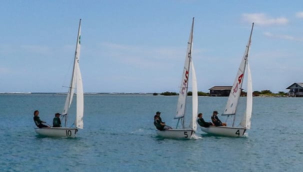 Rainbow Wahine Sailing Image