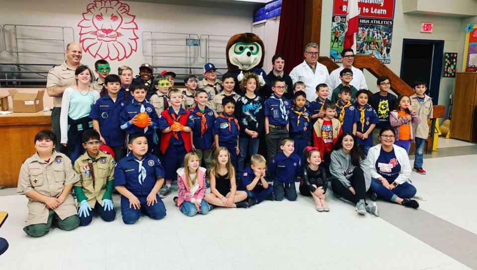 Fresno State Chemistry Club with the Cub Scouts (January 2019)