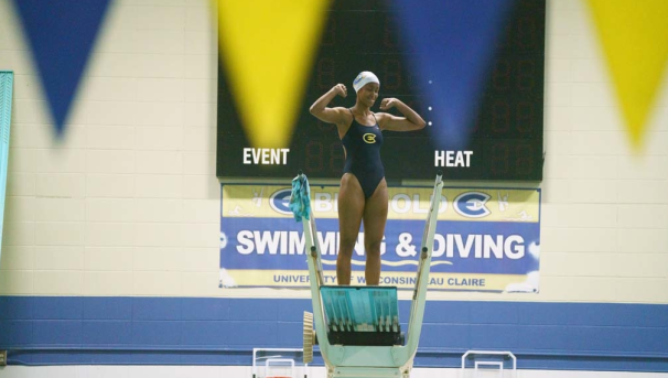Swimming & Diving - Women's Image