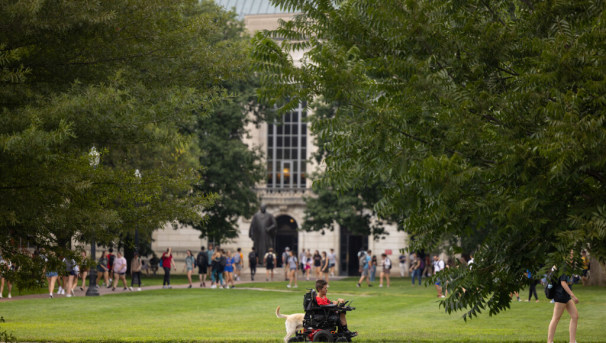 People in front of Thompson Library