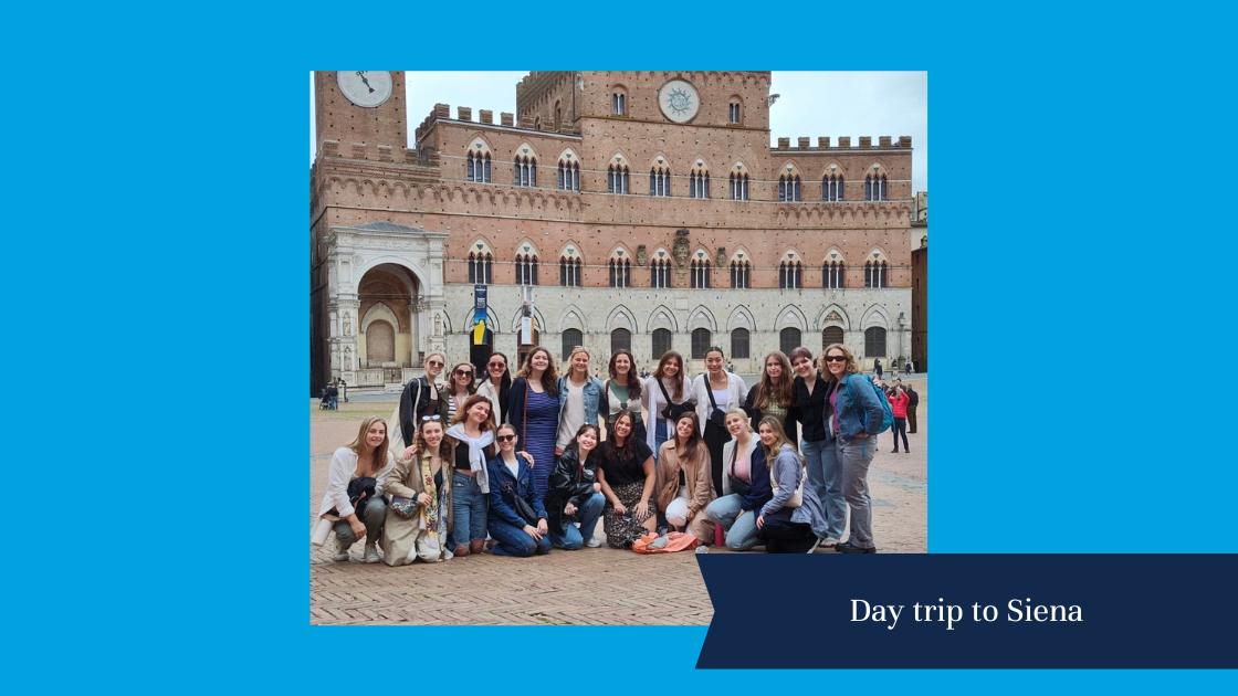 Students on a day trip to Sienna.