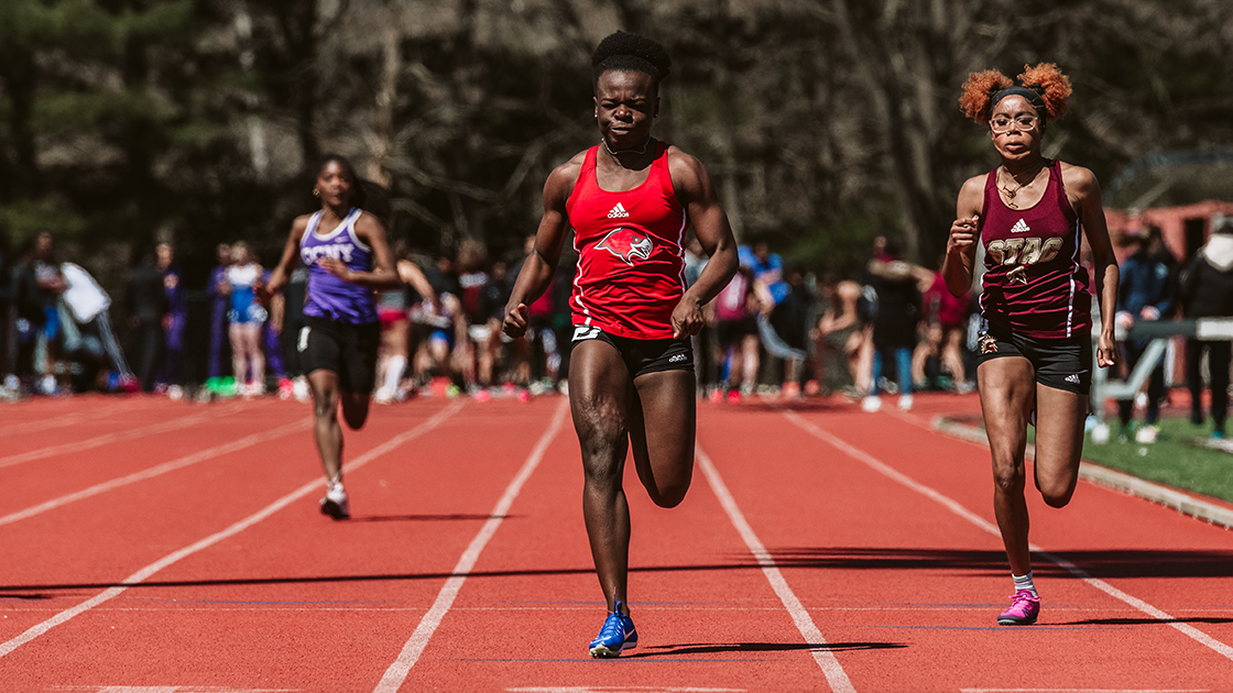 Junior Michelle Itoua