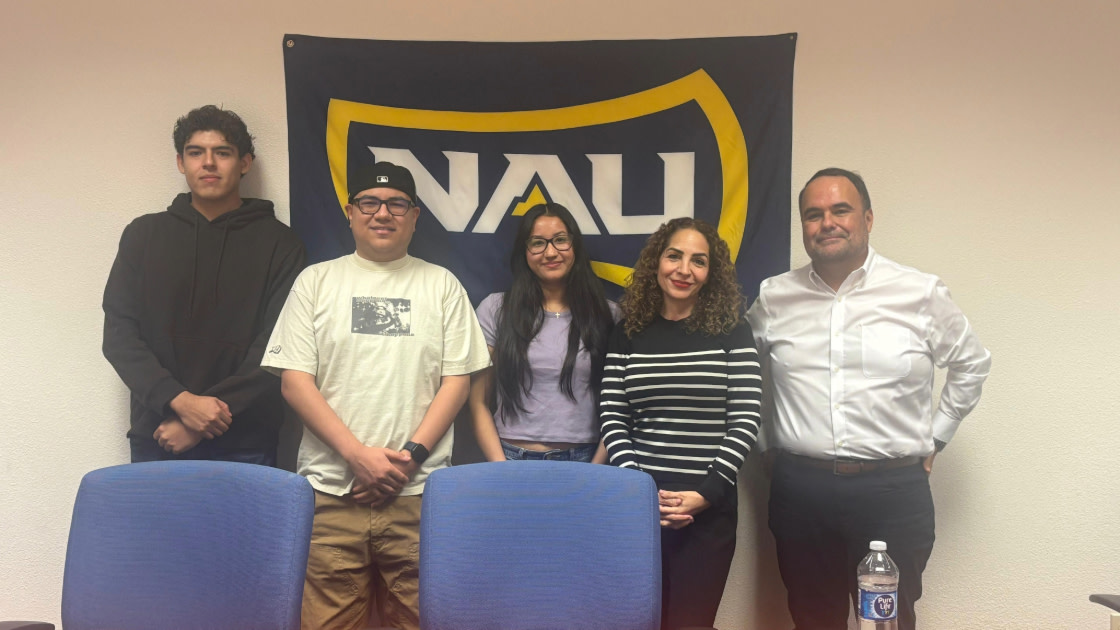 Yuma Business Club members pose together