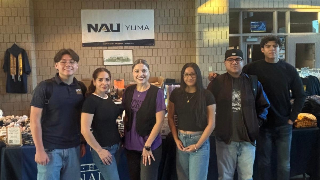 Yuma Business Club members pose together