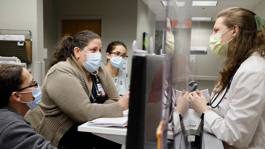 4 Individuals at Student Clinic
