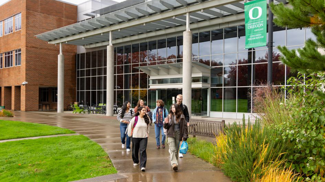 BI Student on Portland Campus