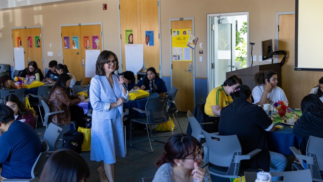 Hispanic /Latine Leadership Program