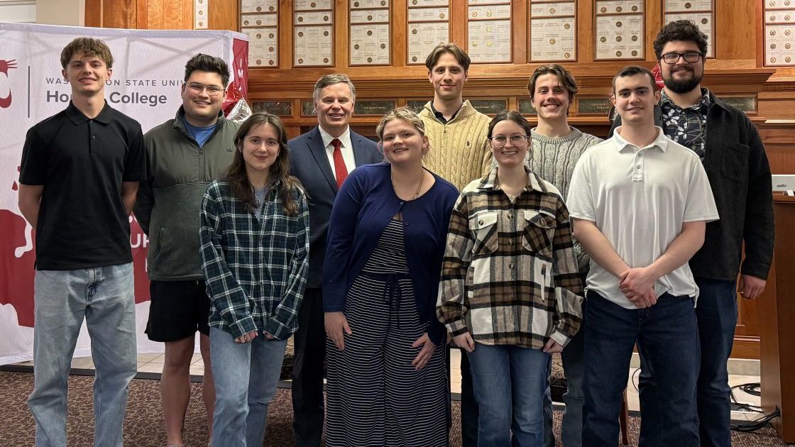 Honors Alumni-Jeffrey Franks with Honors students