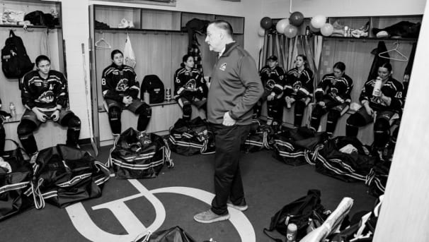 UD Women's Club Ice Hockey Image