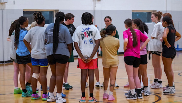Women's Club Basketball Image
