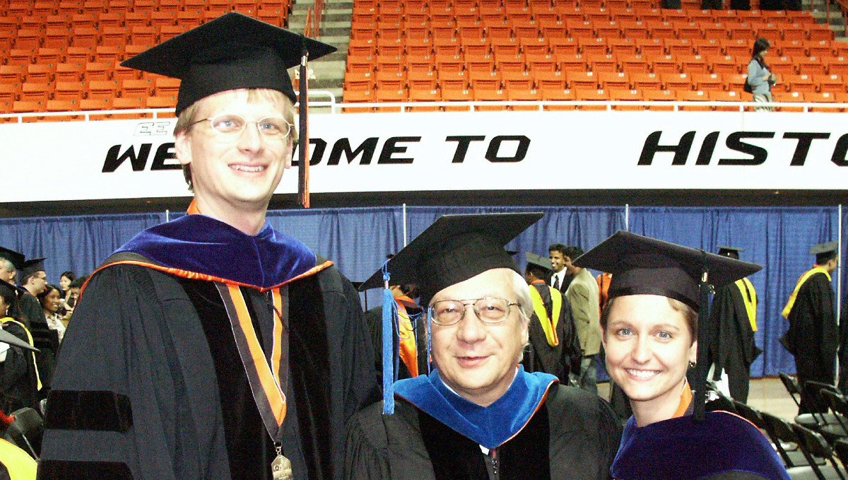 Tom Jorsch, Dr. Petrin, and Shelly Lemons at 2004 commencement.