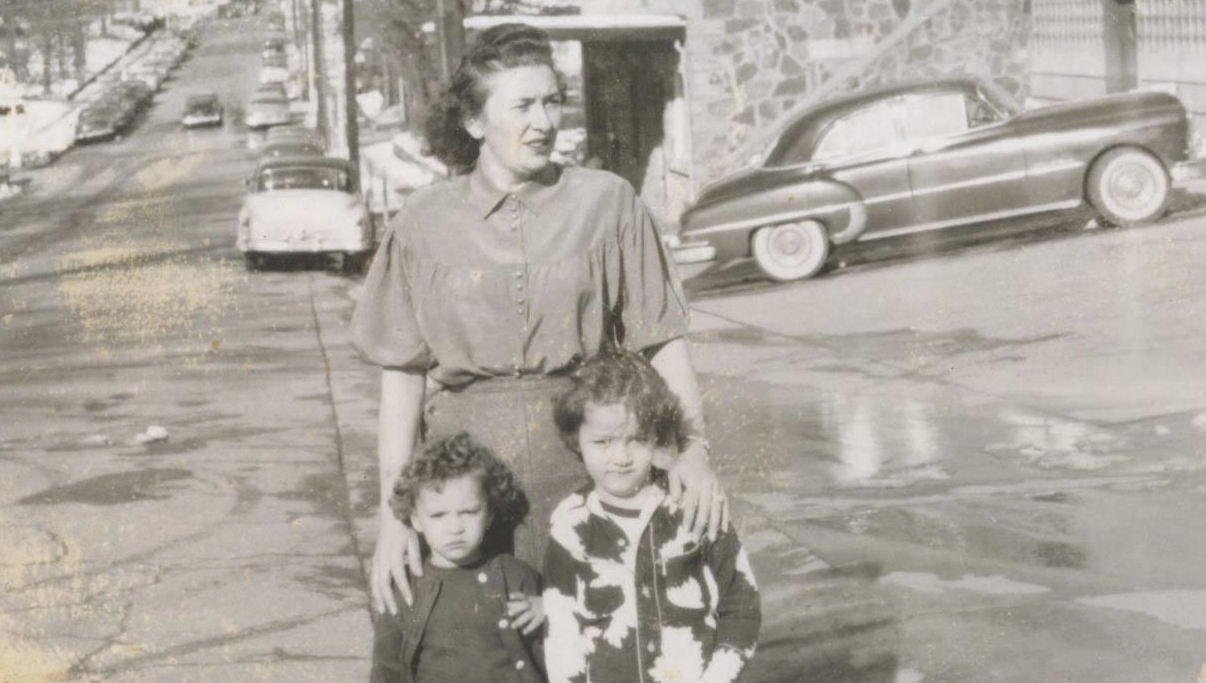 Maxine with two of her nieces (Shirley and Margie) on Block Ave.