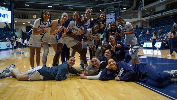 Monmouth Women's Basketball group photo