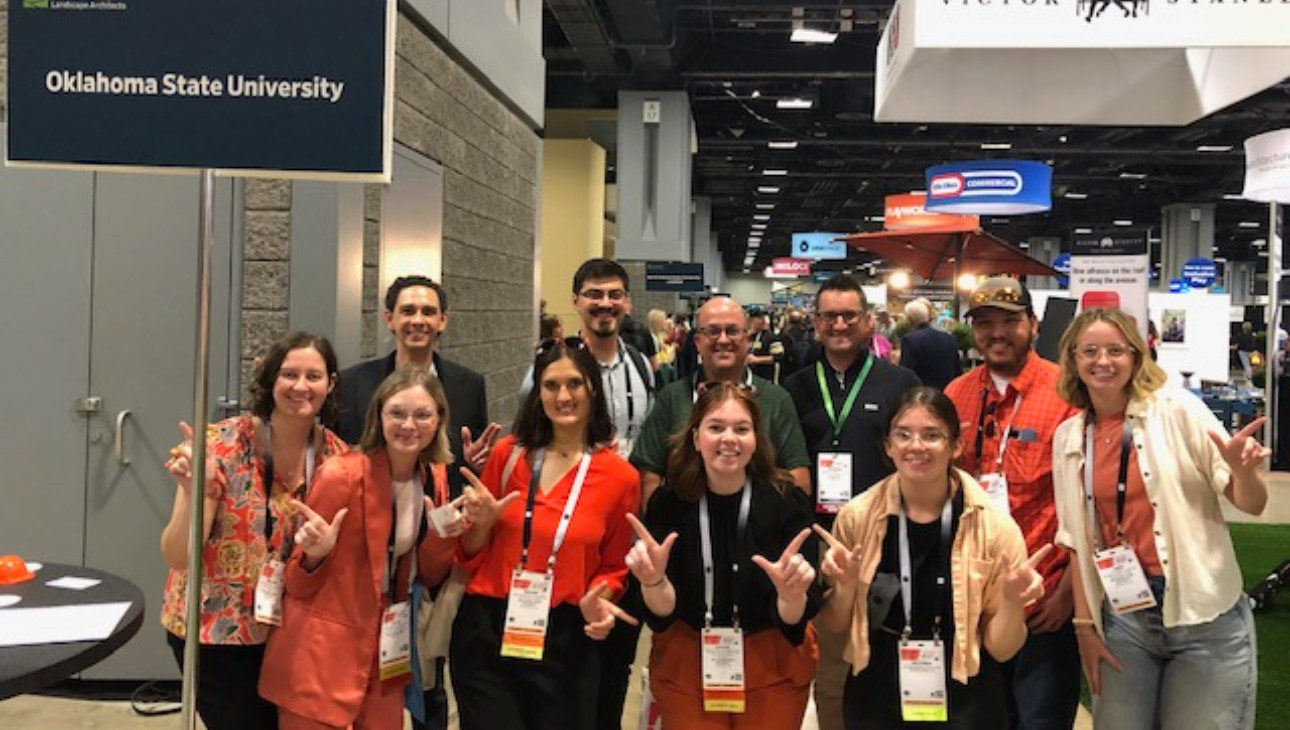 OSU Students meeting with OSU Alumni at the LABASH Celebration