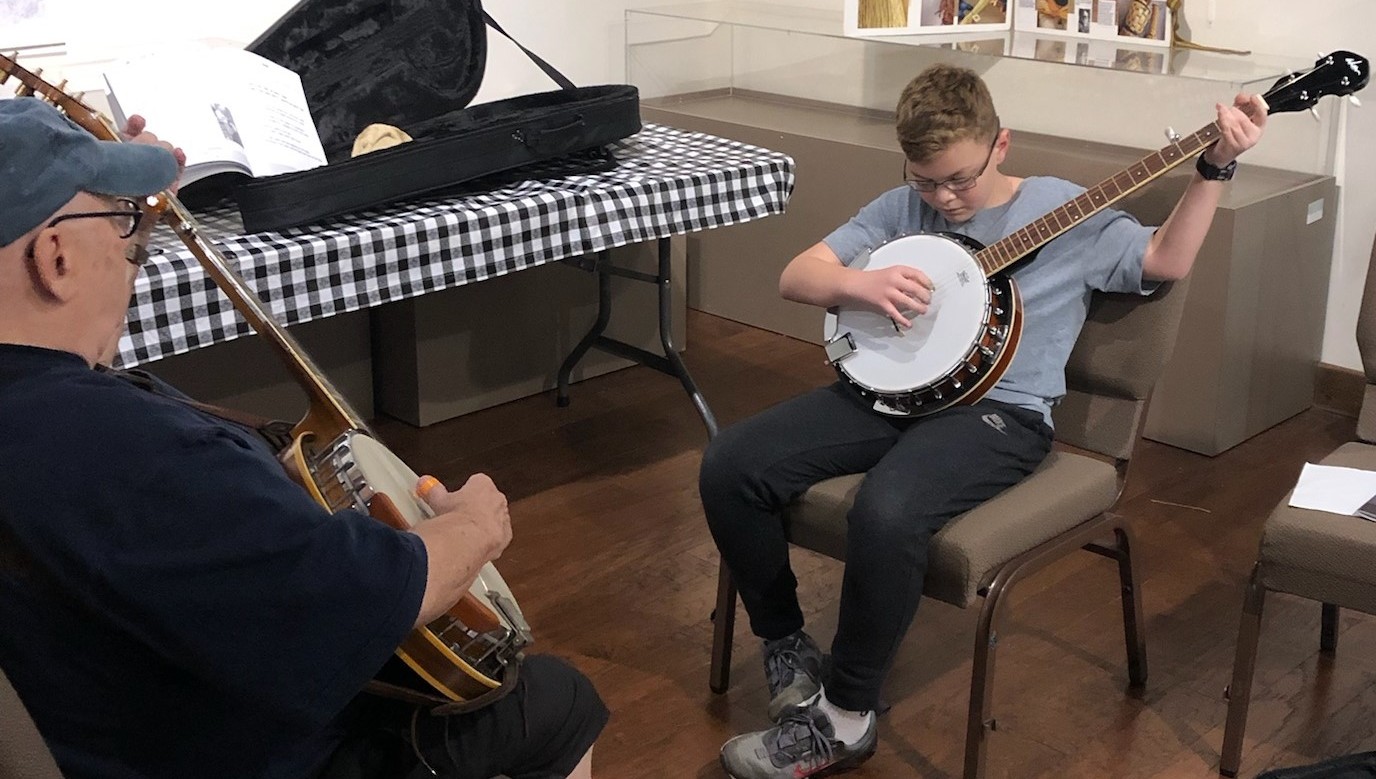 Junior Appalachian Musician (JAM) Program student