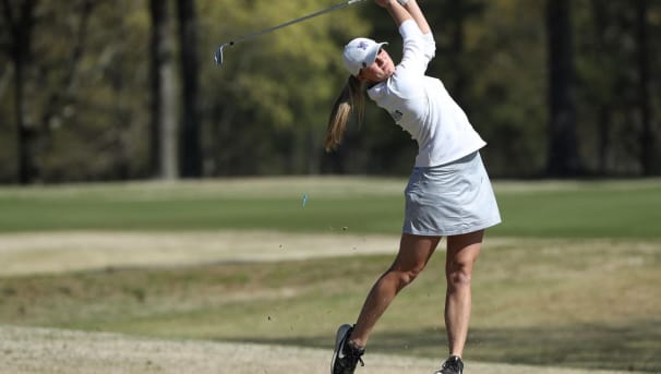 Women's Golf Image