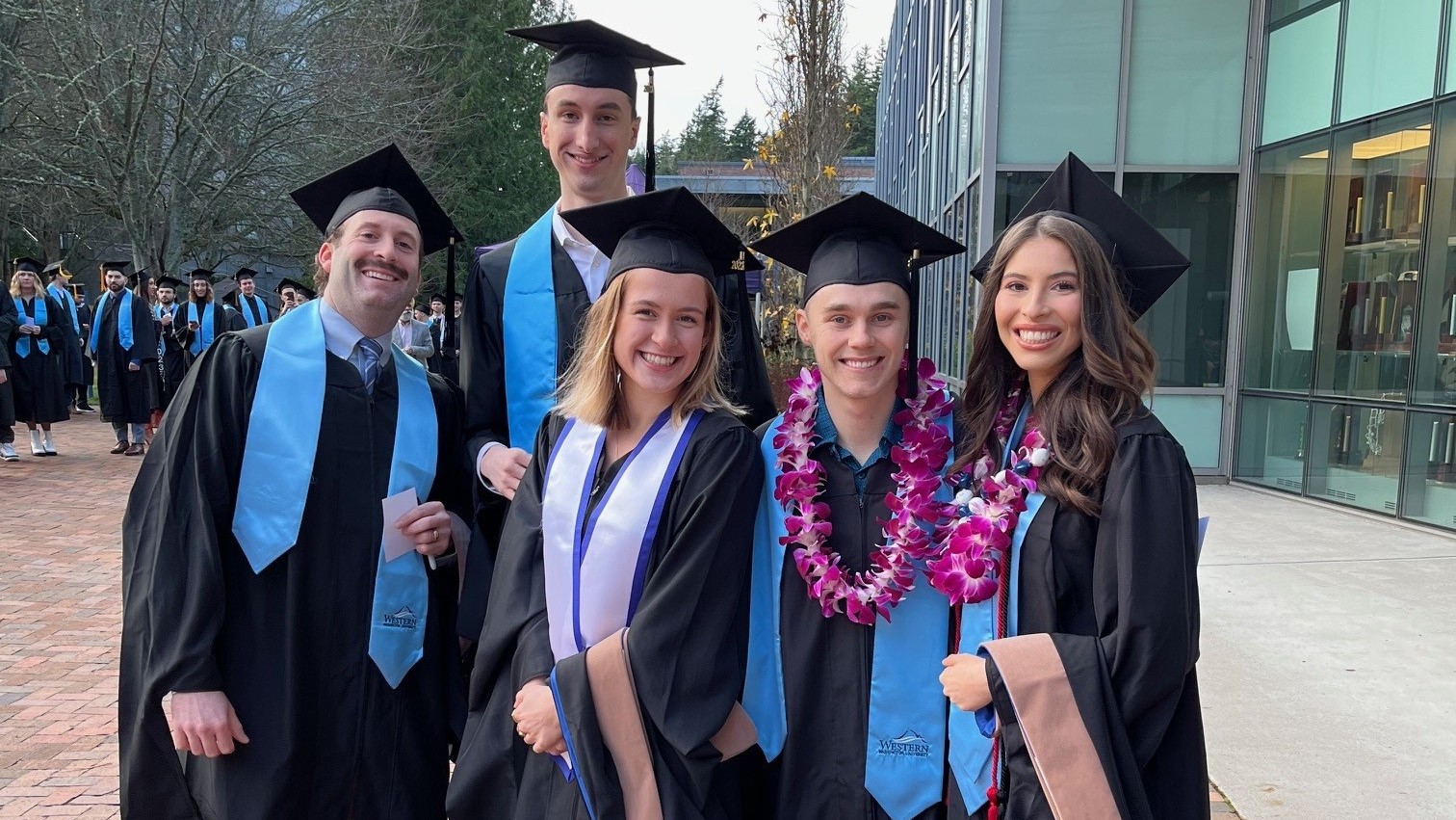 Group of Fall 2023 Daytime MBA Grads