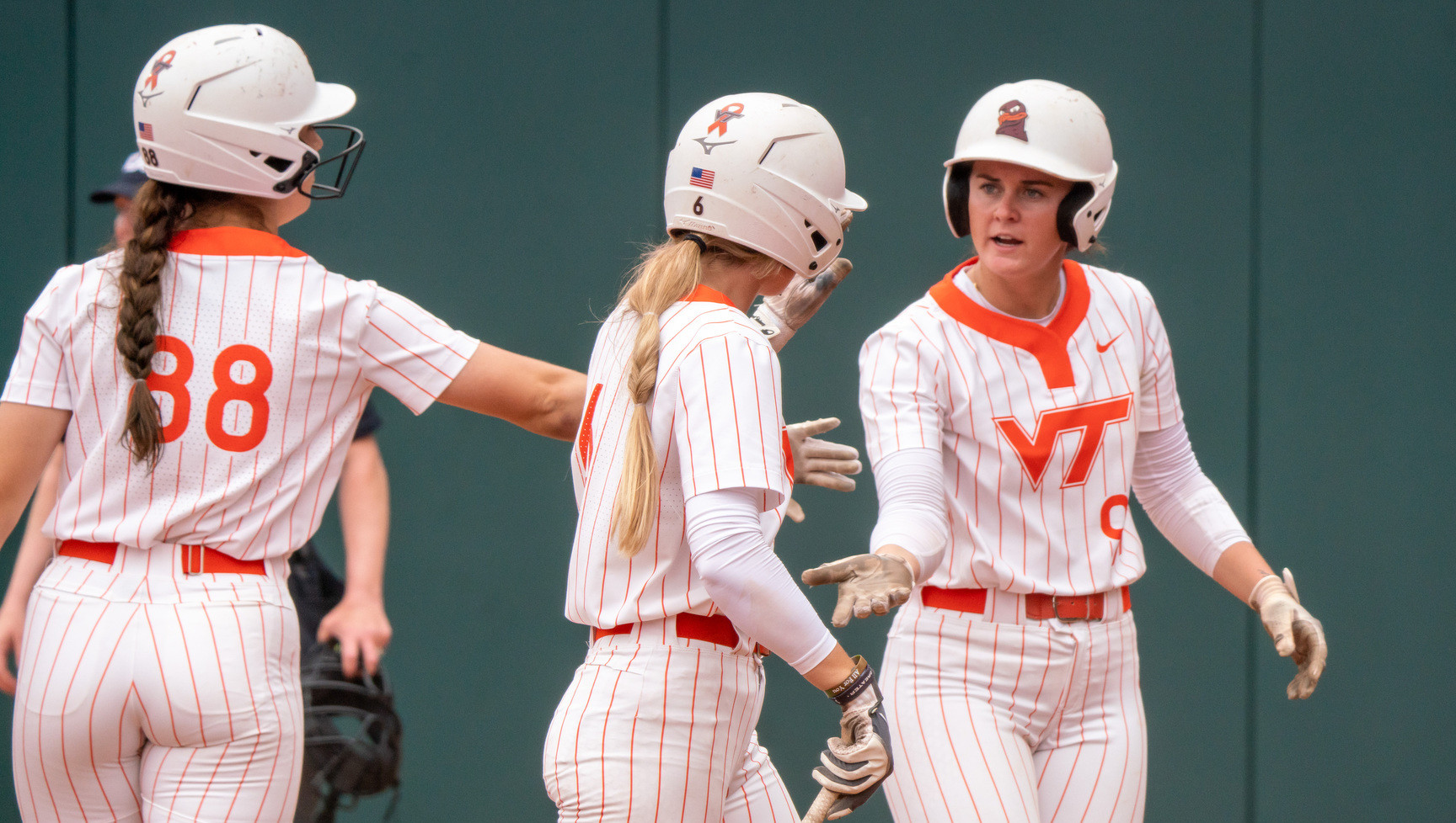 Virginia Tech Softball on X: BREAK IT OPEN, EMMA RITTER   / X