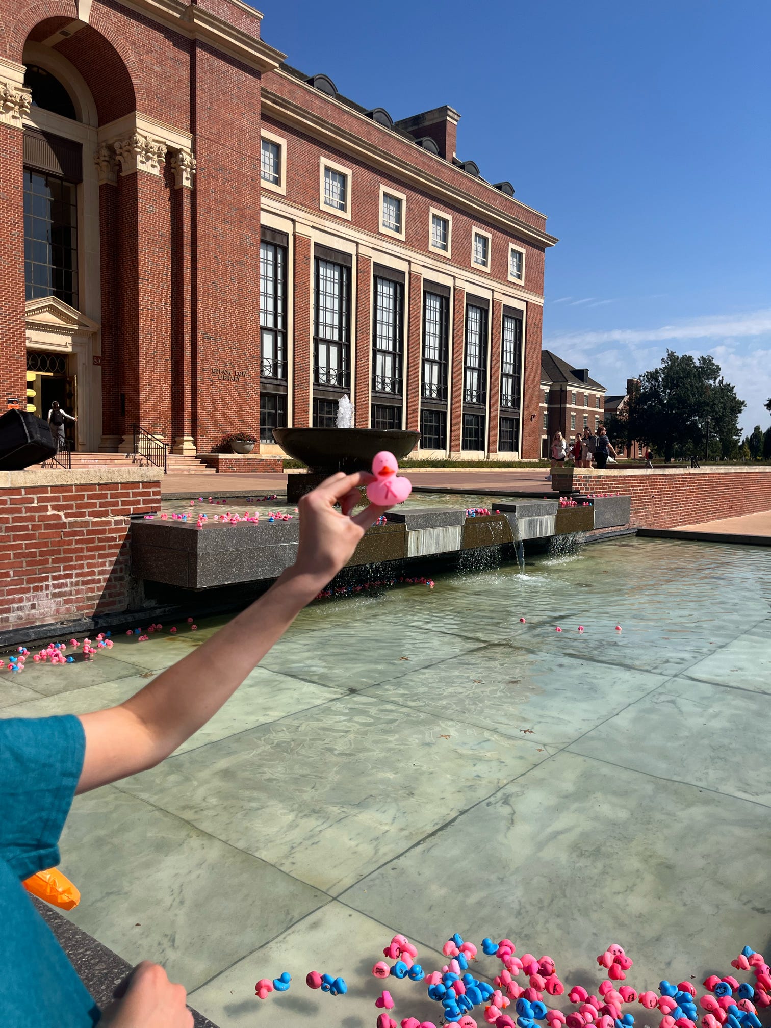 Rubber duck representing those who fought cancer