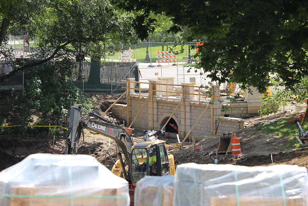 New looking location at Westside of Mirror Lake