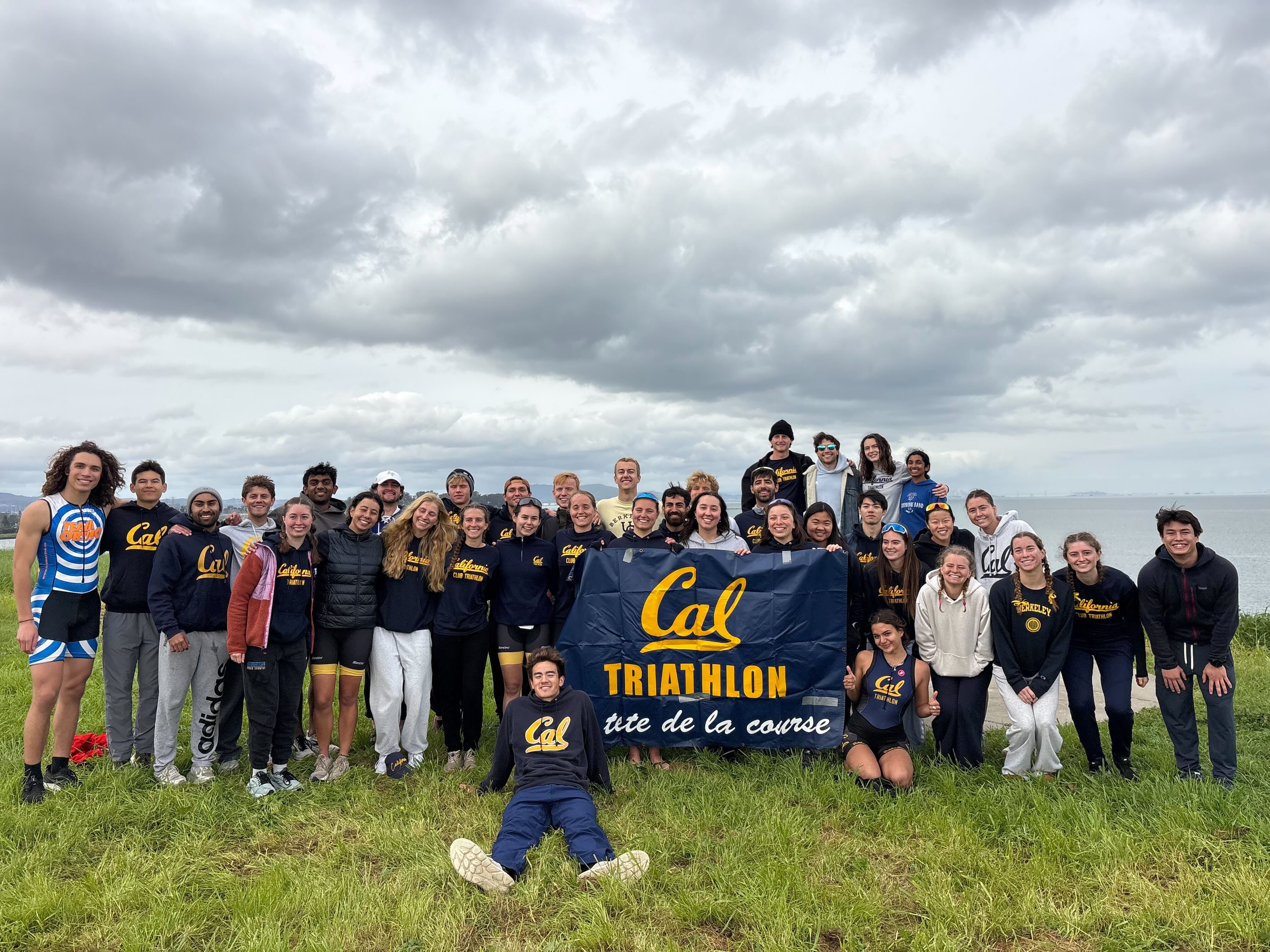 Cal Tri group photo at Treeathlon
