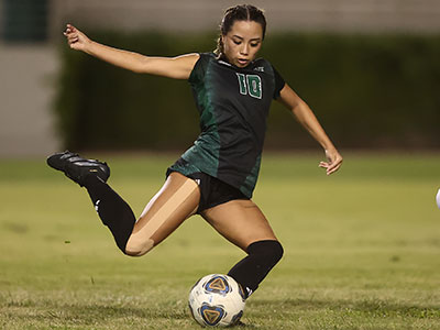 Wahine Soccer Tile Image